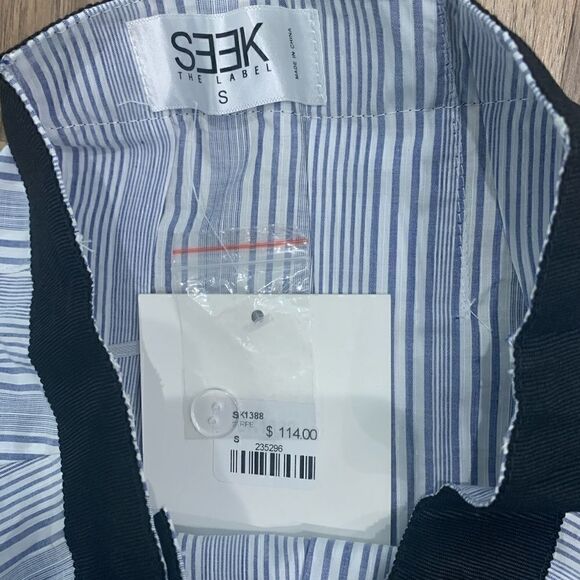 Seek the Label stripe Oxford pleated Skirt - Picture 3 of 3